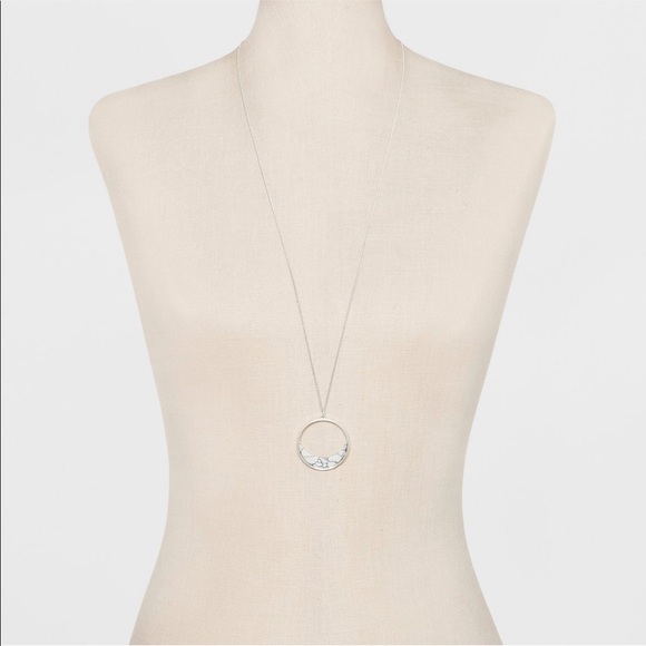 Silver/White SemiPrecious Stone Necklace NWOT - Picture 2 of 2